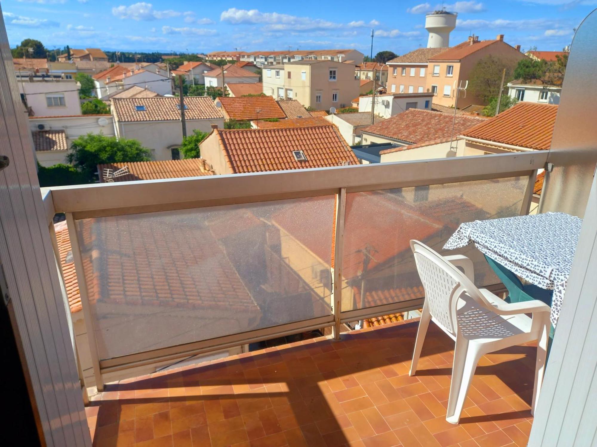 Avec Petite Terrasse Proche Et Commerces Apartment