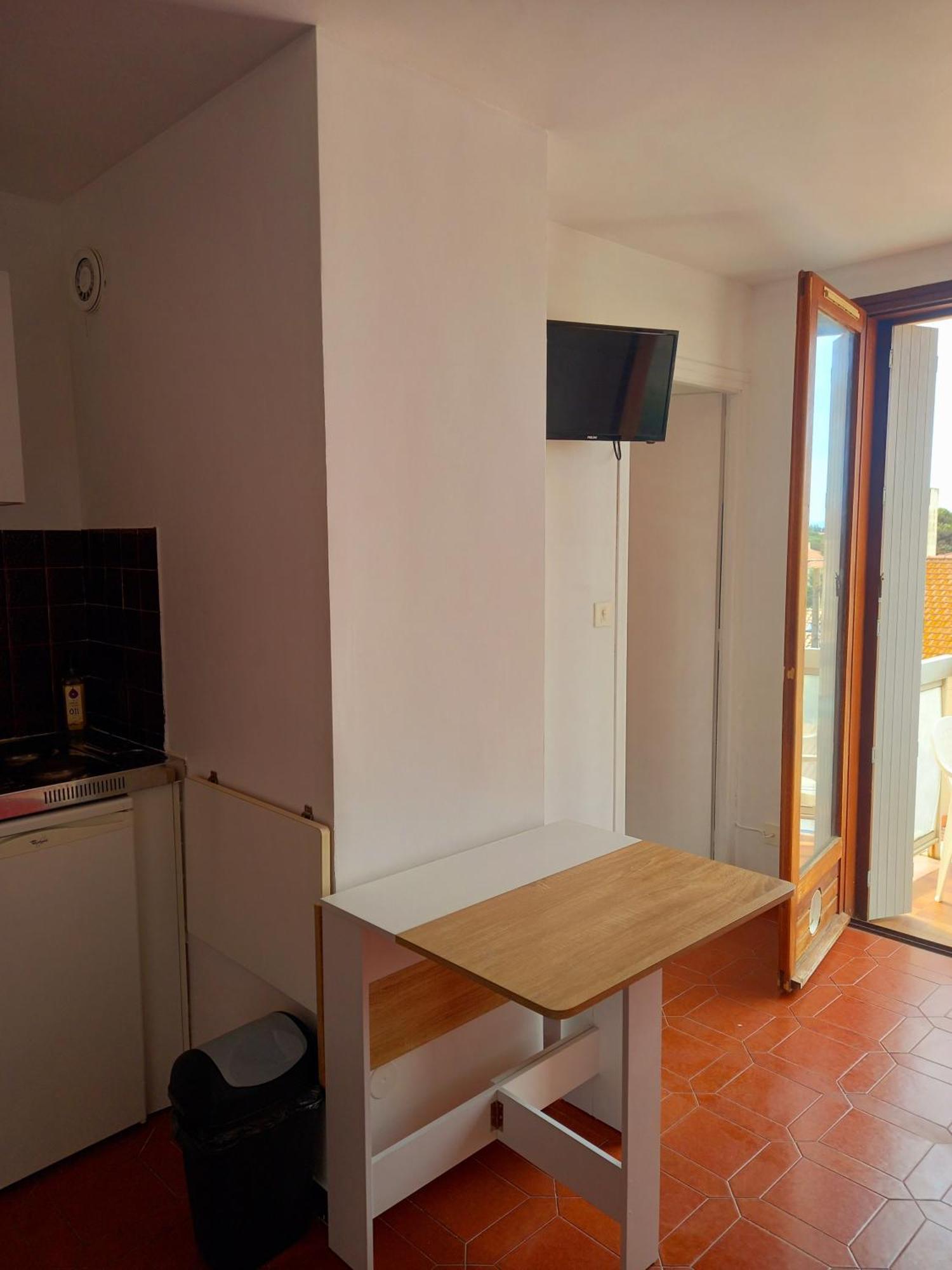 Apartment Avec Petite Terrasse Proche Et Commerces Valras-Plage